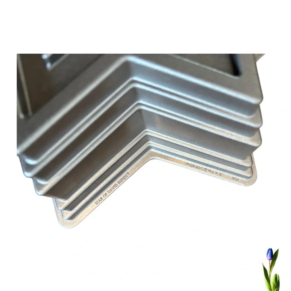 Nordic Ware Silver Star Of David Cake Pan 10 Cups 2.4L